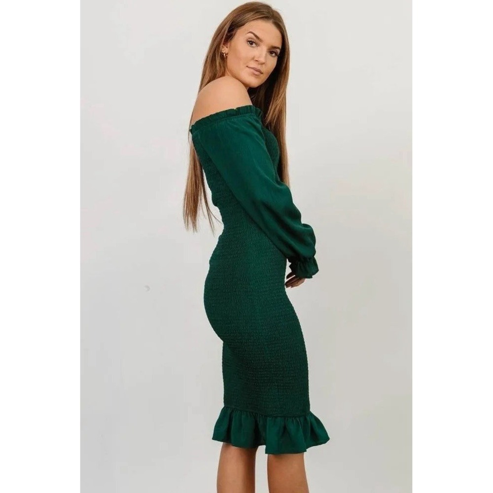 Baltic Born Esther Smocked‎ Off Shoulder Midi Dress Small Green Ruffle